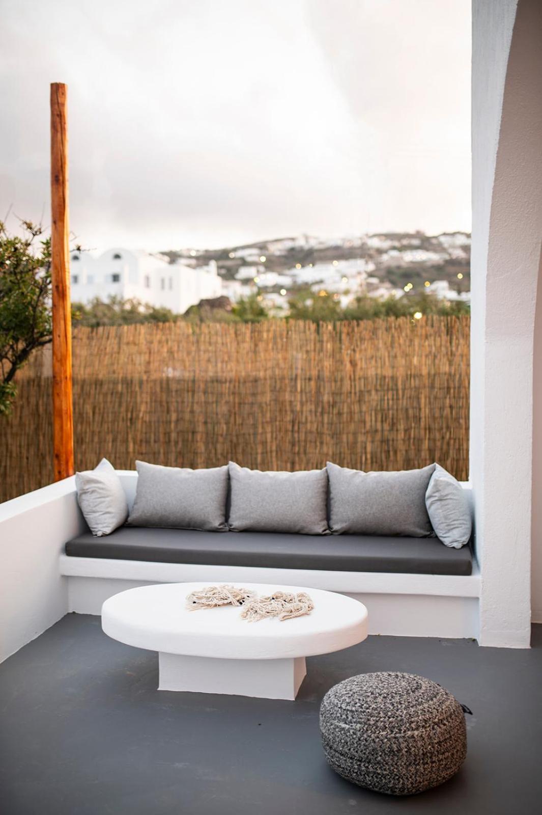 Sunrise Villa Santorini Vourvoulos Exterior photo